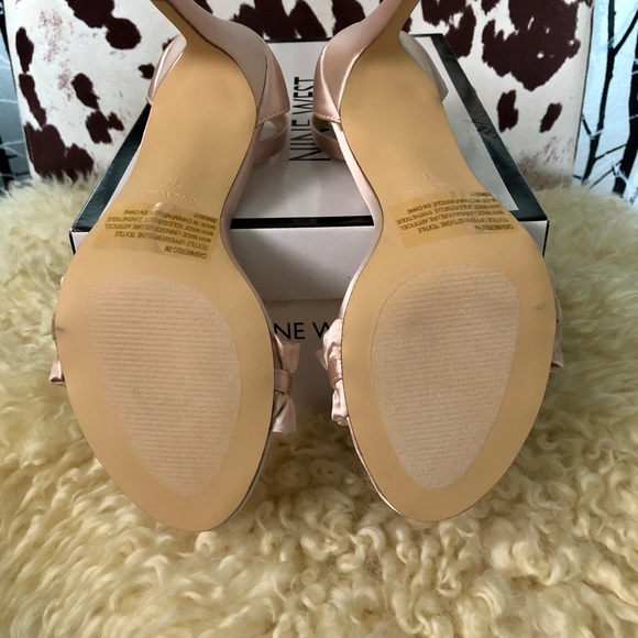 Nine West Cashmereo ankle strap high heel sandals nude/natural color satin - Picture 7 of 7